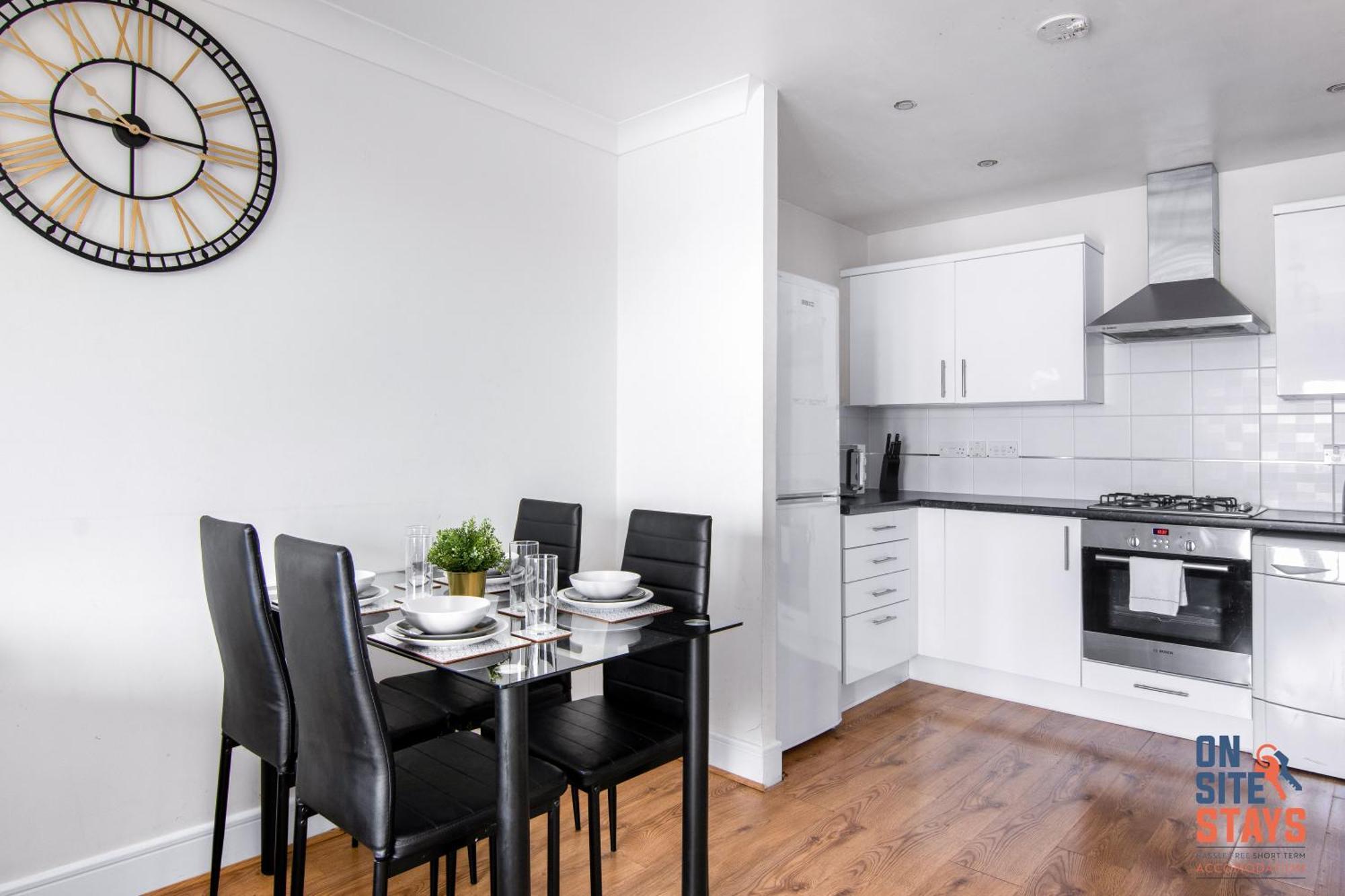 Onsitestays - Cosy 2-Bedroom Apartment With Free Parking, Wi-Fi & London Links Northfleet Eksteriør billede