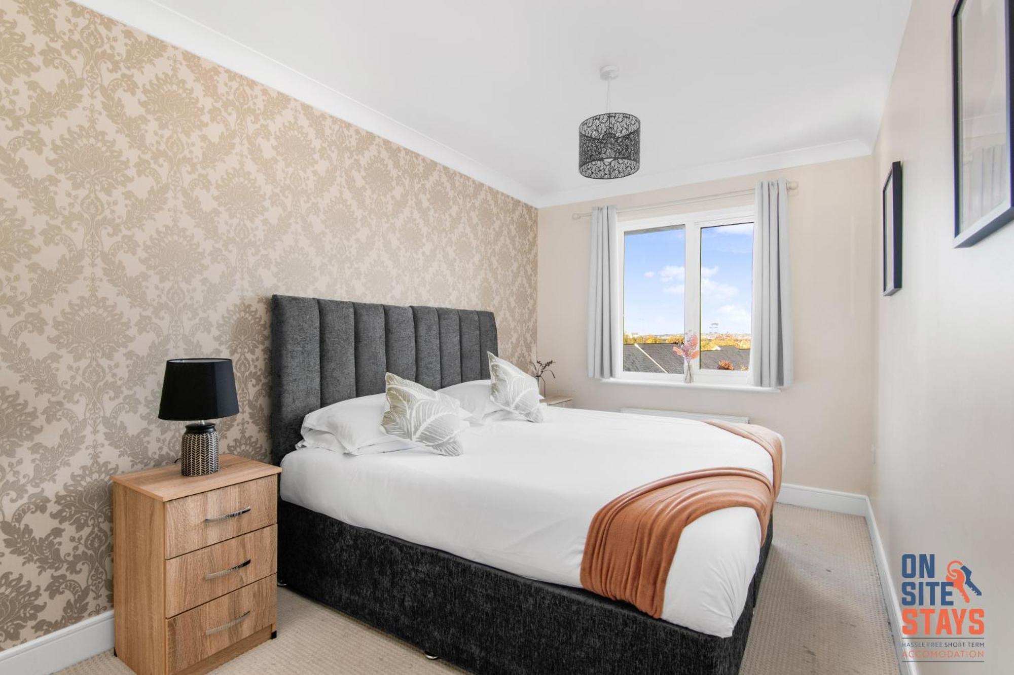 Onsitestays - Cosy 2-Bedroom Apartment With Free Parking, Wi-Fi & London Links Northfleet Eksteriør billede