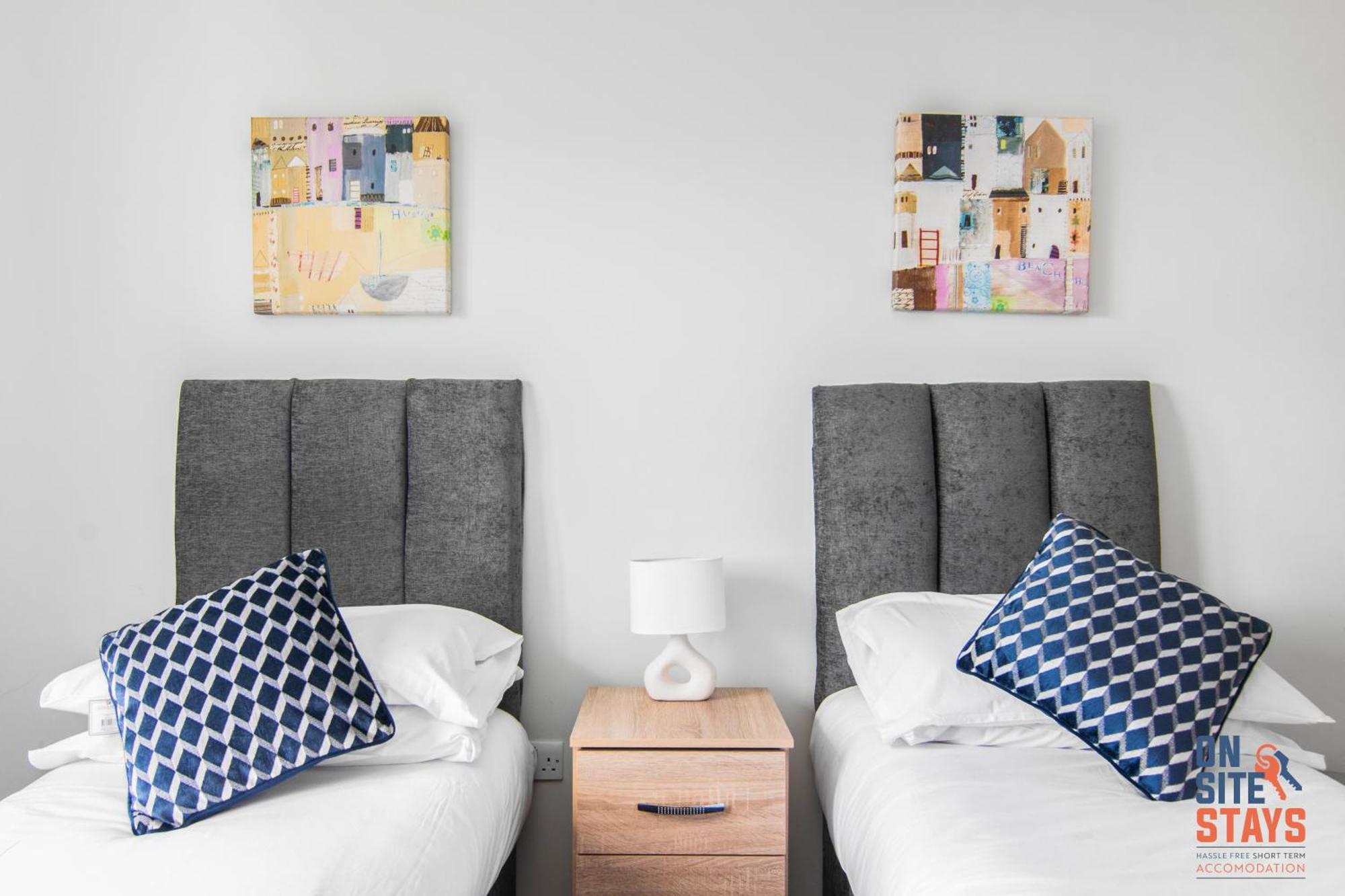 Onsitestays - Cosy 2-Bedroom Apartment With Free Parking, Wi-Fi & London Links Northfleet Eksteriør billede