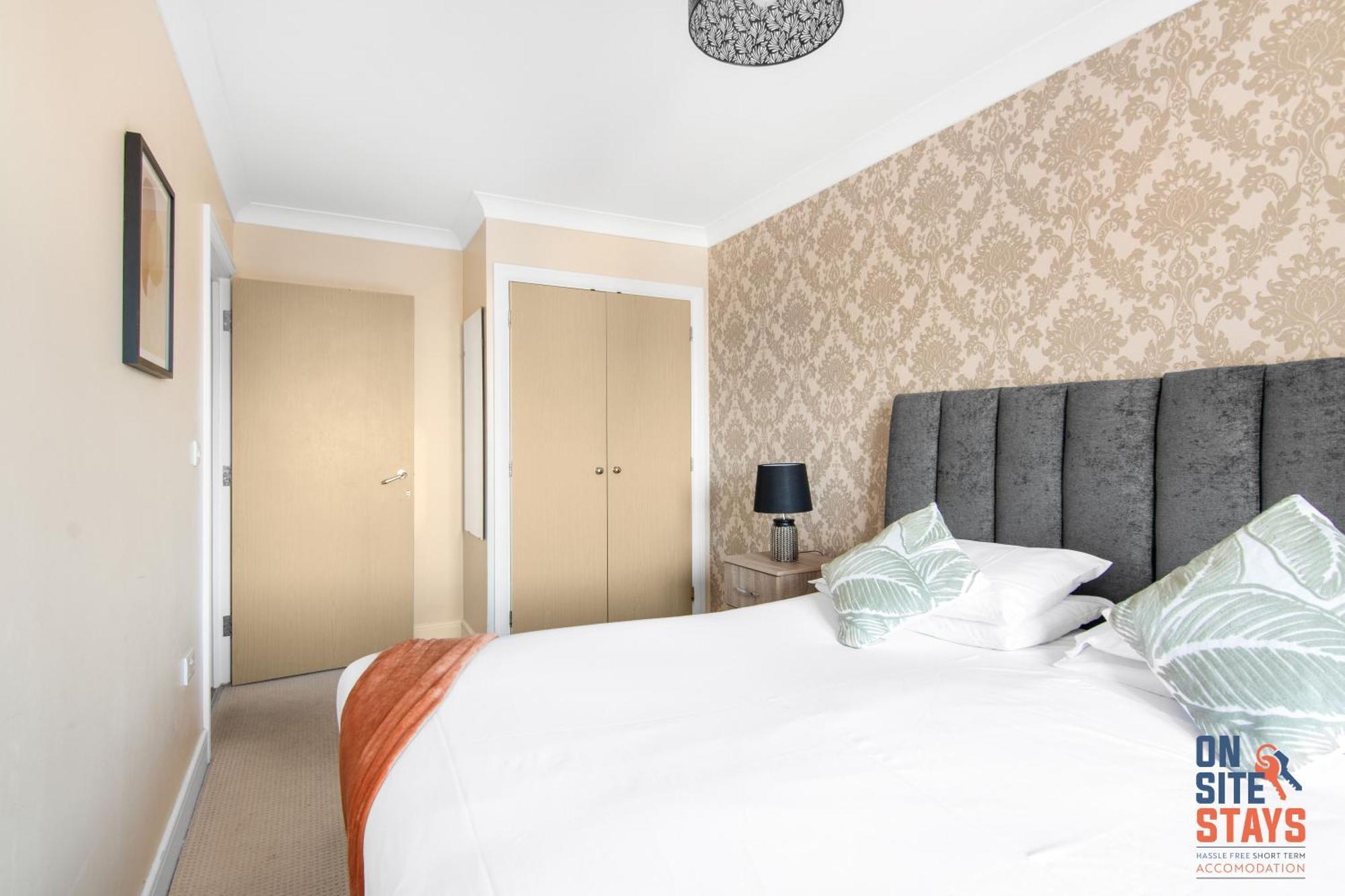 Onsitestays - Cosy 2-Bedroom Apartment With Free Parking, Wi-Fi & London Links Northfleet Eksteriør billede